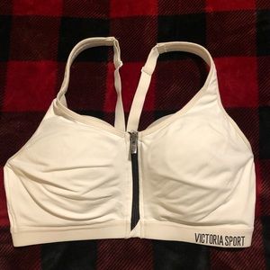 Victoria's Secret Intimates & Sleepwear - Victoria’s Sport knockout bra 34D Victoria's Secret Intimates & Sleepwear - Victoria’s Sport knockout bra 34D